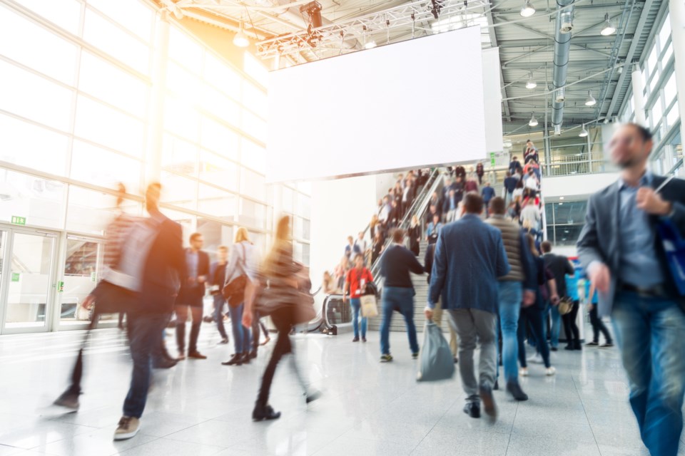 blurryairportstockphoto