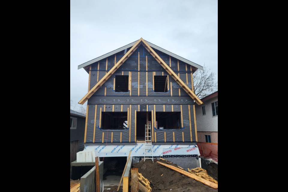 Detail – bulkhead framing « home building in Vancouver
