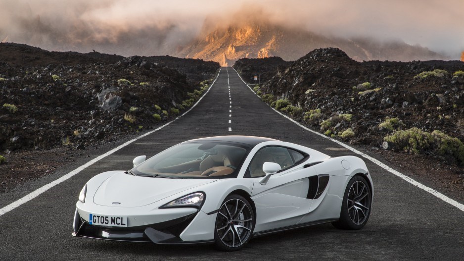 2017_mclaren_570gt