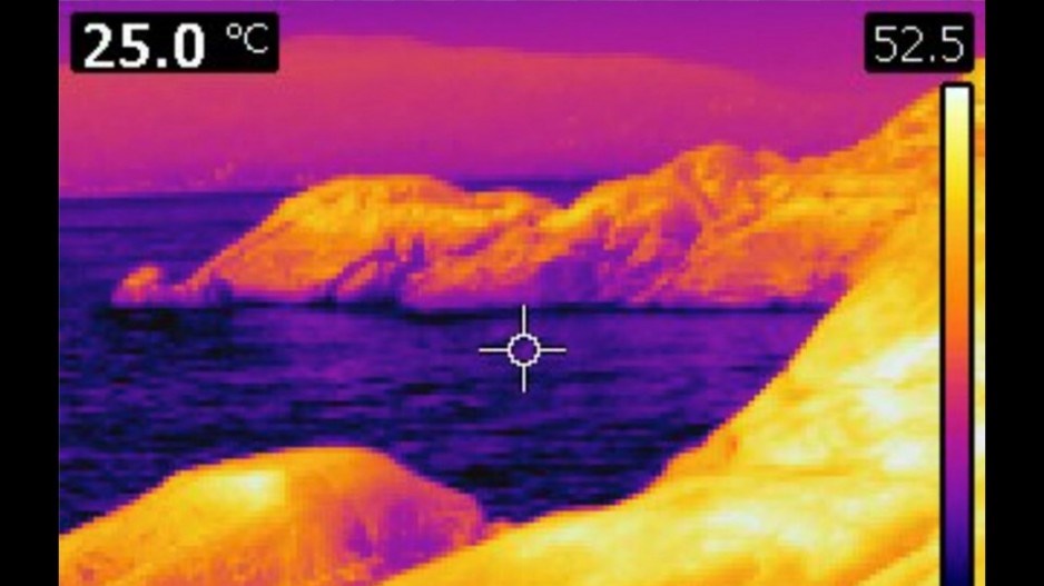 heat-wave-thermal-camera-beach