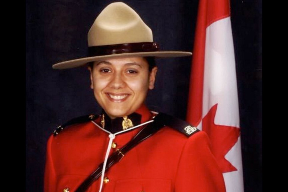 One year after fatal crash, hundreds gather to honour RCMP Const. Sarah  Beckett - Victoria Times Colonist