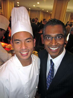 Fairmont 鶹ýӳAirport apprentice Arvin Roldan and controller Selvan Chetty welcomed 300 guests to the sold-out chefs-to-be Apprentice Dinner at the Hotel Vancouver.