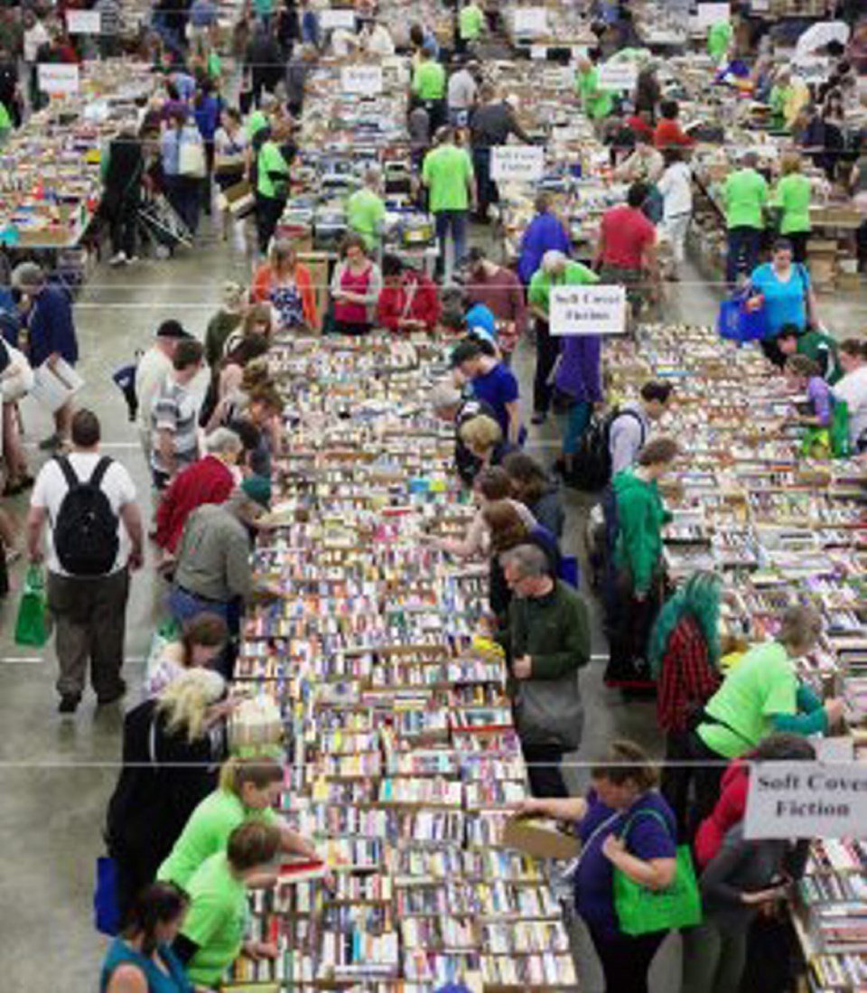 a1-booksale-431.jpg