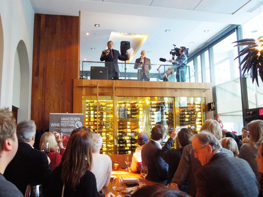 Harry Hertscheg, executive director of the 鶹ýӳInternational Wine Festival, welcomes Bard on the Beach's Christopher Gaze at the Monday launch of the festival at JOEY Restaurant Bentall One Restaurant. Calendar1) Harry Hertscheg, executive director of the 鶹ýӳInternational Wine Festival, welcomes Bard on the Beach's Christopher Gaze at the Monday launch of the festival at JOEY Restaurant Bentall One Restaurant.