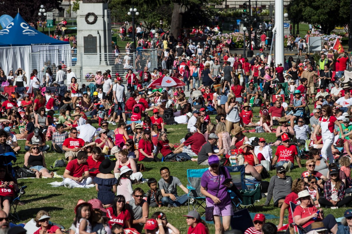 Королев канада. День Виктории в Канаде. День Виктории Victoria Day Canada. День королевы Виктории в Канаде. Праздник день Канады.