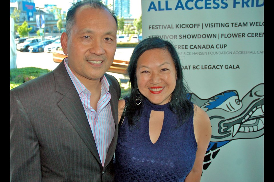 Gala chair Peter Wong welcomed Kidney Foundation’s chief fundraiser Mimi Luk to the Dragon Boat Festival and Gala. Luk was on hand to cheer on her 22-member crew, one of nine teams that competed in the first Barrier Free Canada Cup.