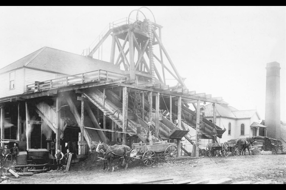 No. 1 Esplanade Mine, owned by the Vancouver Coal Mining and Land Company.