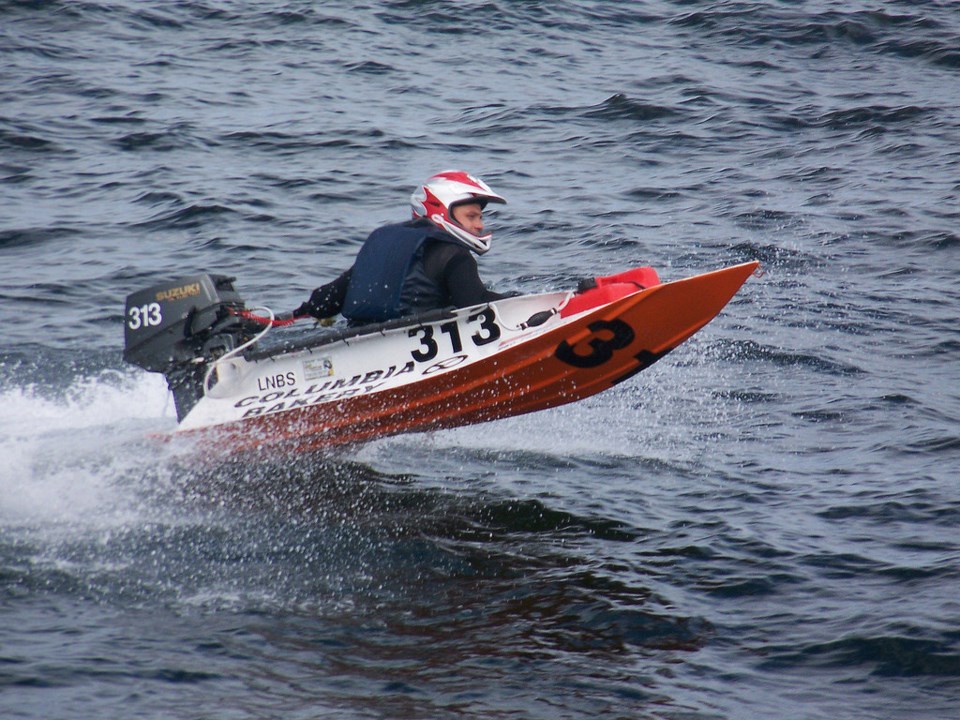 bathtub race