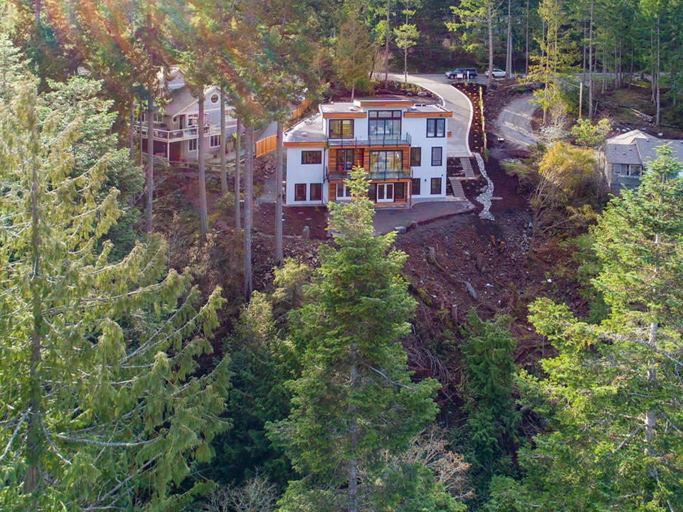 Millionaire Lottery prize home Sidney aerial exterior