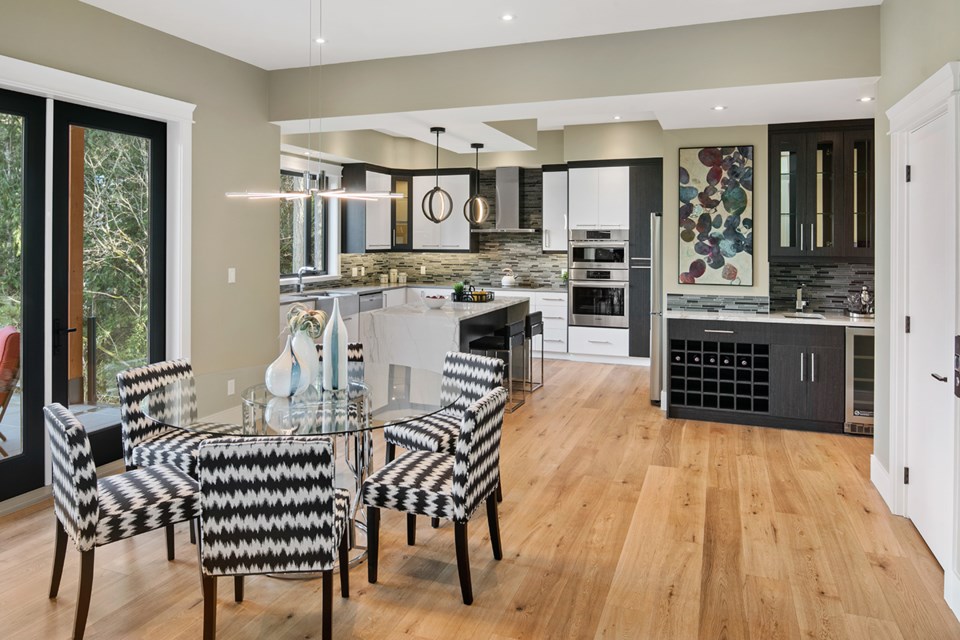 Millionaire Lottery prize home Sidney dining kitchen