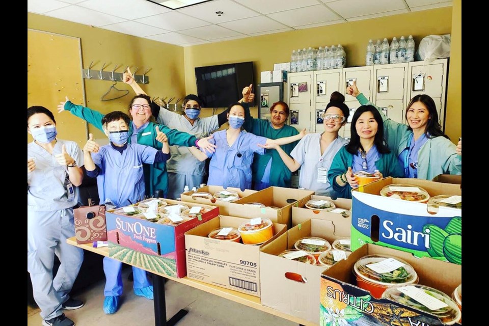 Workers from Richmond Hospital received donated meals from Taiwan Taipei Original Pot, a restaurant close to Lansdowne Centre. Photo submitted