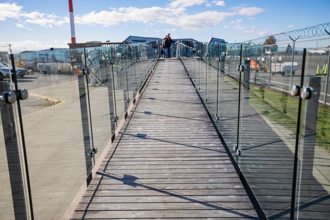 yvr south terminal viewing platform