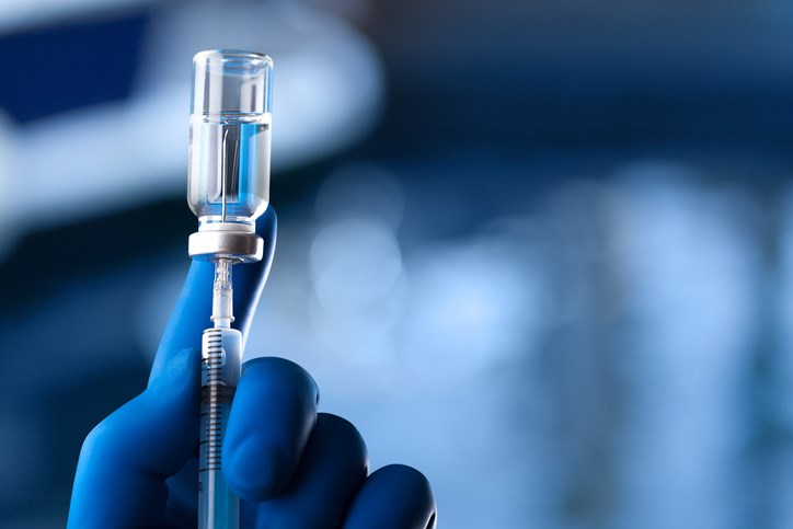 Vaccine syringe