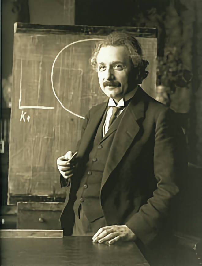 TC_325816_web_cmyk-Einstein.jpg