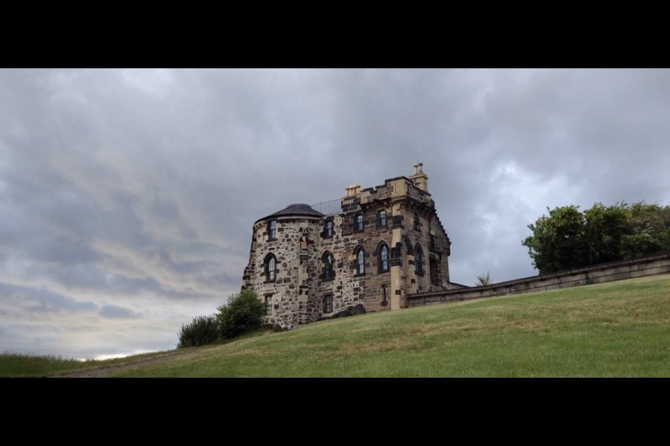 The Old Observatory House vacation rental looks like a mini-castle on Edinburgh's Calton Hill.