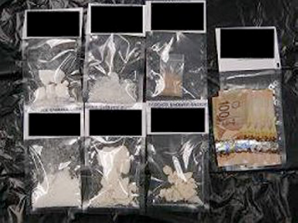 RCMP Seize Drugs, Cash From Langford Home - Victoria Times Colonist