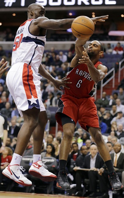 Scoreboard malfunction has Raptors/Wizards looking old school - NBC Sports