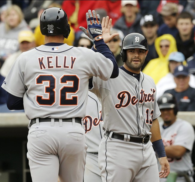 Roy Halladay roughed up as Phillies fall to Tigers, 10-6, at