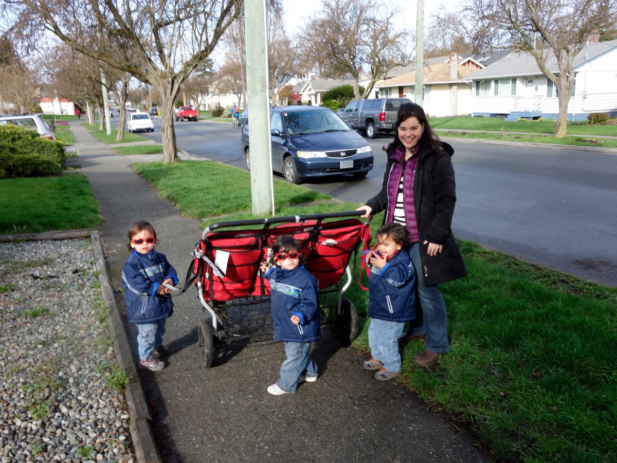 Generous Couple Replaces Triplets Stolen Stroller Victoria Times Colonist