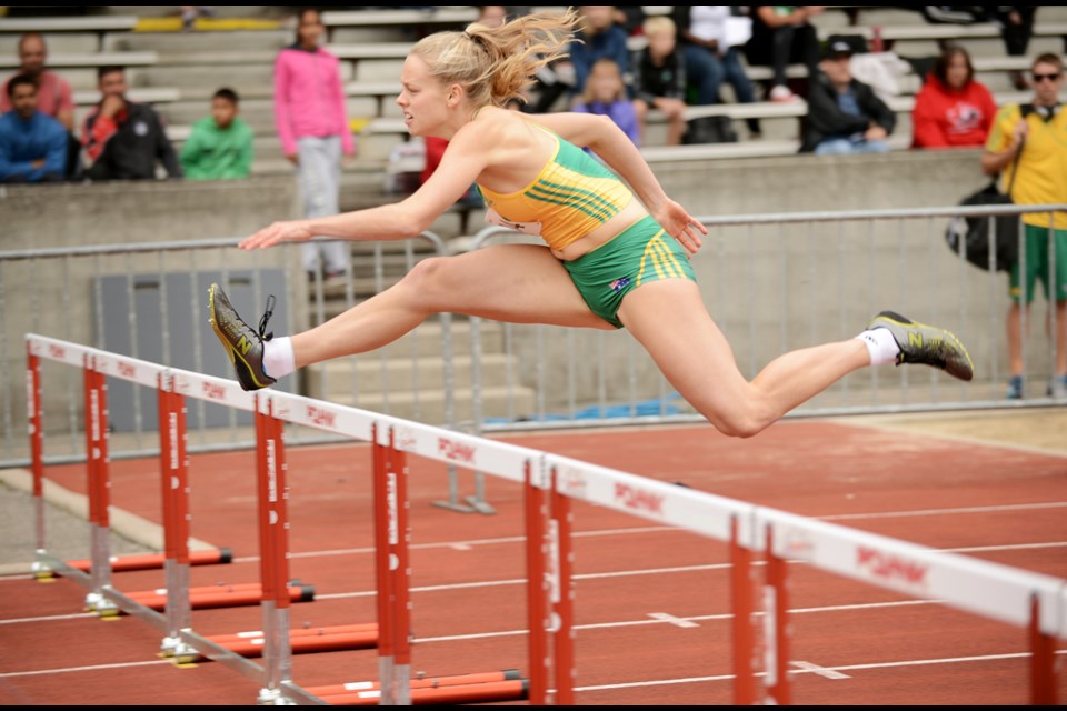 Women�s 18-19 100m Hurdles1134 Katrina Hunt?The Australian Junior National Team