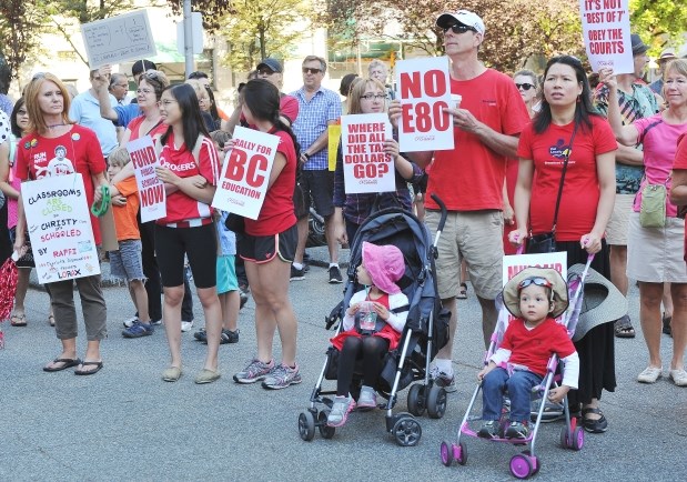 A rally was held in support of striking teachers outside the Vancouver Art Gallery on Sunday.