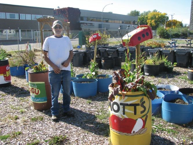 Community-garden.26.jpg