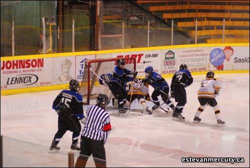 It was a busy weekend of AA hockey in Estevan with the Atoms, Peewees, Bantoms, and Midgets all taking the ice.