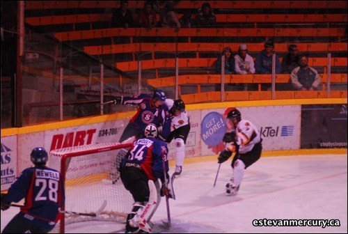 The Bruins took on the Melville Millionaires Saturday September, 18 2010. The Bruins took the win 7-3.