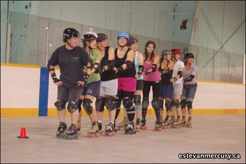 The 鶹Ƶeast Roller Derby held a recruit fresh meat practice, with many in attendance.