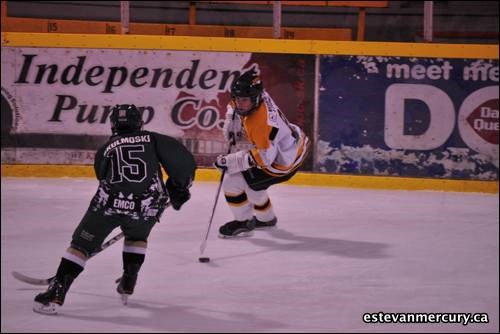 The Estevan Peewee AA Bruins took on the Moose Mountain Wild, the weekend of December 4th.