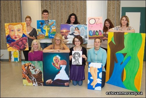 The Grade 12s in the art 20/30 class at the Estevan Comprehensive School showed off some of their favourite paintings from the semester.
Back row (left to right) Tiffany Marshall, Brannden Pastachak, Jade Shirely, Shelby Treble, Carson Ruel. Front row: Kristen Hudym, Kendelle Marr, Blair MacDonald, Jasmine Sterling.