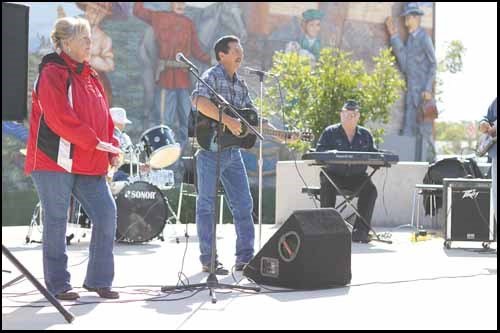 Staff of the Yorkton Abilities Council and members of the public performed in City Centre Park on September 15 for the council&#8217;s latest Community Musical Jam. These regular events are held to help clients of the Parkland Ability Centre&#8217;s Day Program engage with the public and have fun.