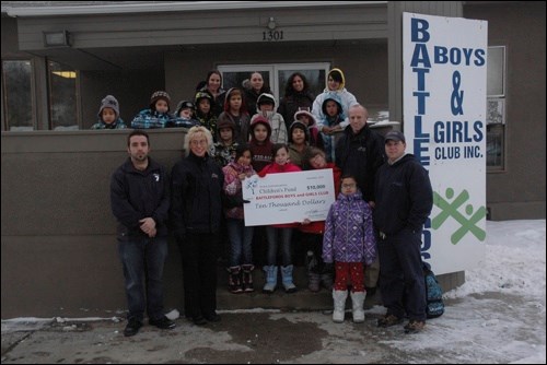 Access Communications has donated $10,000 to the Battlefords Boys and Girls Club, with the money going towards funding the Boys and Girls Club&#8217;s evening program designed to provide youth with a safe place to go for recreation, free from bullying and abuse, gang affiliations or other worries. 
The donation comes from the Access Communications Children&#8217;s Fund, which supports youth-based not-for-profit organizations and charities. Money for the fund is raised from staff members and also from donations from Access&#8217; TV Bingo. Presenting the cheque was Martin Smith, regional manager at Access Communications, to Sheri Woolridge of the Boys and Girls Club.