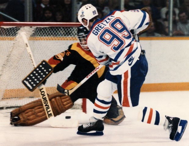 Today in Hockey History: Wayne Gretzky Plays Final NHL Game