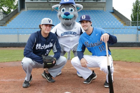 Victoria HarbourCats unveil team uniforms - Victoria Times Colonist