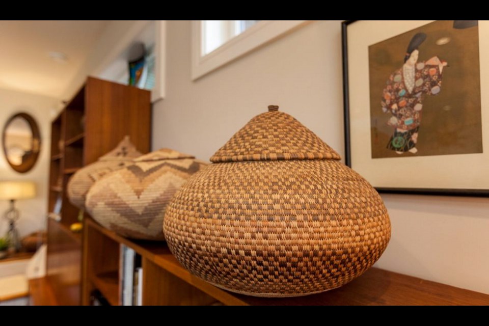 These baskets were collected during the ownersÕ time in South Africa.