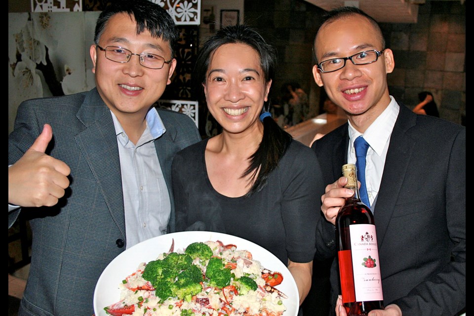 Yvonne Wong, Hakkasan managing director, partnered with Canada Berries’ Tommy Yuan and Terrence Pan to present a delicious dinner highlighting Hakka cuisine and B.C. fruit and VQA ice wines.