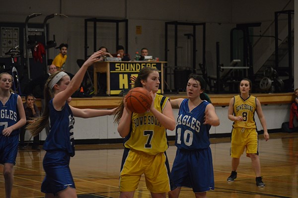 Sr Girls b-ball