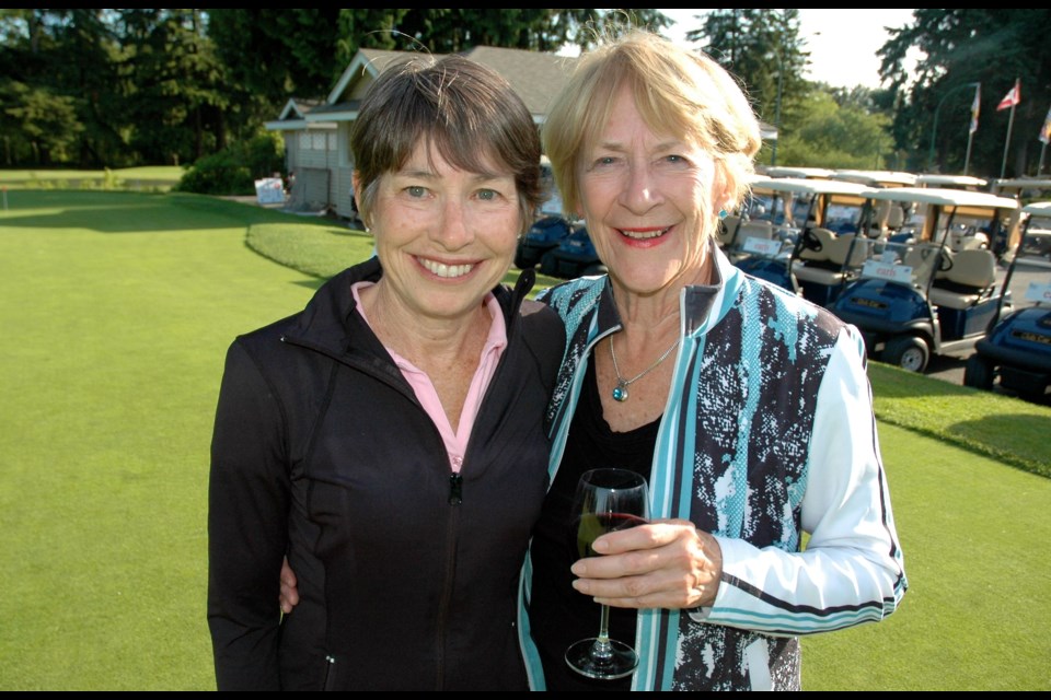 Elizabeth Kerklaan and Joanne Barker helped steer First United Church’s Golfing for the Homeless Golf Tournament and Dinner at the University Golf Course.