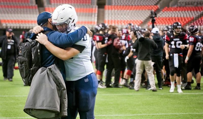 Ravens' Kankolongo, Jugglers' Moretto make Terry Fox-Notre Dame a Subway  Bowl classic