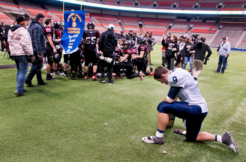 Ravens' Kankolongo, Jugglers' Moretto make Terry Fox-Notre Dame a Subway  Bowl classic