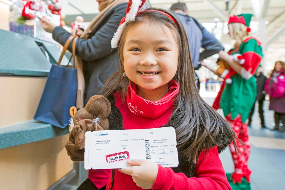 Seven year old Annie — a Children’s Wish recipient — got ready to board Air Transat’s North Pole flight in Search of Santa. The annual plane ride provides holiday cheer for hundreds of children living with life threatening illnesses across Canada.