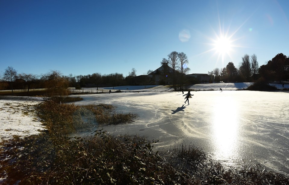 skating ice vanier park