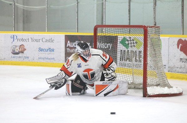 female hockey