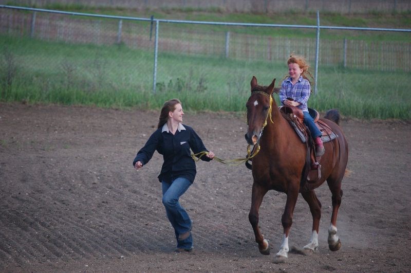 Ronda Palaniiuk, led her daughter Jade Beatty and her horse back to the finish line.