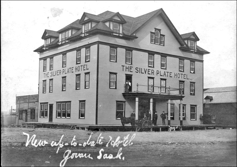 “New up-to-date Hotel” in Govan, c. 1909. Source: prairietowns.com