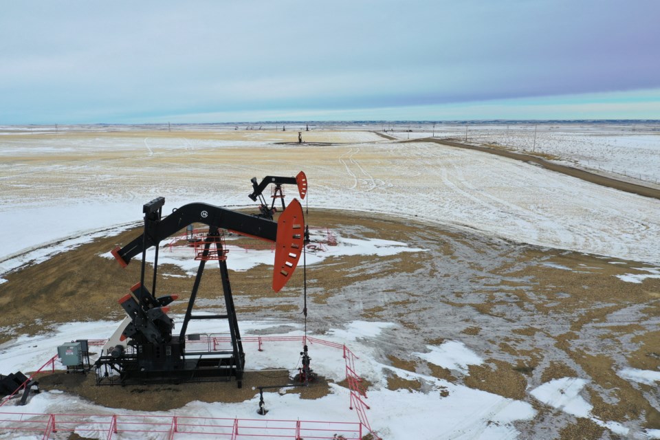 Shaunavon pumpjacks-0012