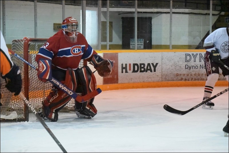 That’s not Patrick Roy but Flin Flon’s own Brad Clarke in net during last week’s oldtimers’ game between his Oldstock team and the Oldtime Bombers. The match-up was played at the Whitney Forum.