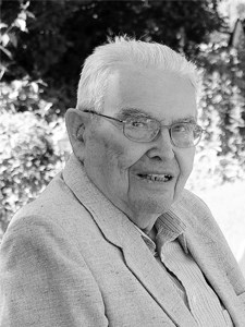 Carl Snyder 1921 - 2015