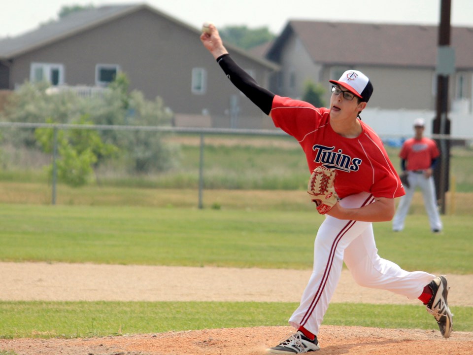 twins july 2015 carson perkins